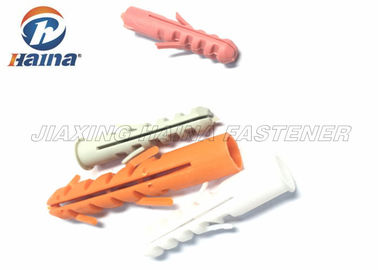Perno plástico de goma del enchufe de pared de la resistencia química/de ancla de la extensión
