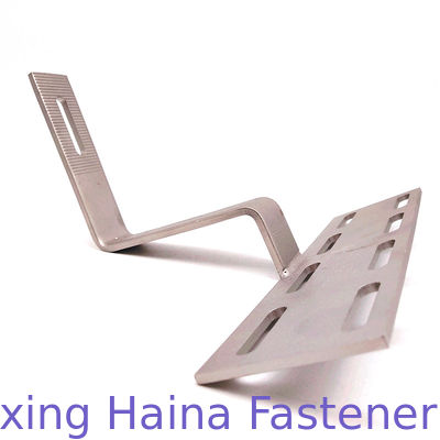 puliendo con chorro de arena el picovoltio acorchete el gancho ajustable de montaje solar de la teja de los accesorios