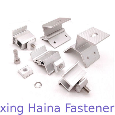 Abrazadera solar solar del soporte del módulo del panel solar del tejado de la costura del soporte con el tornillo